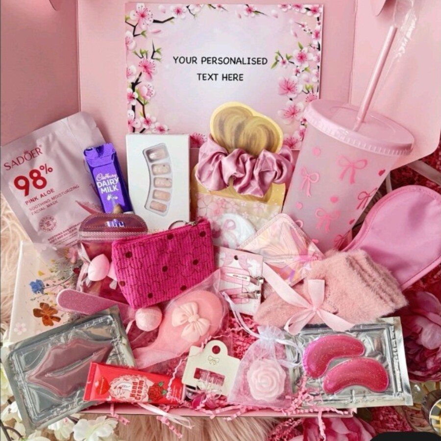 Large pink personalised pamper hamper